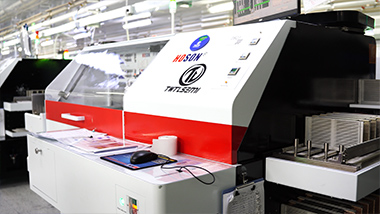 Core loading machine